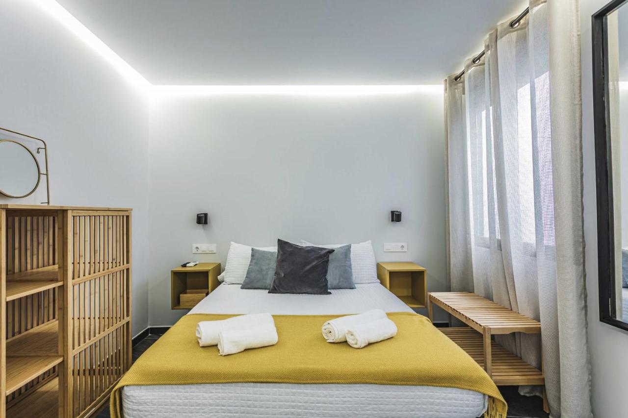 Apartamentos Caceres Central Suites Exterior photo